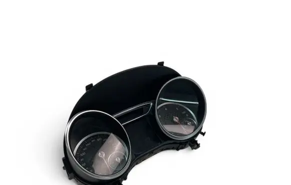 Mercedes-Benz A W176 Speedometer (instrument cluster) A1769005504 0263700427