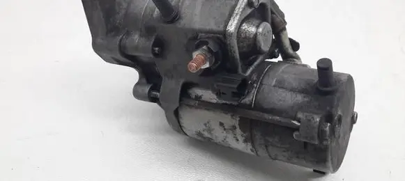 Toyota Yaris Starter motor 2810033080