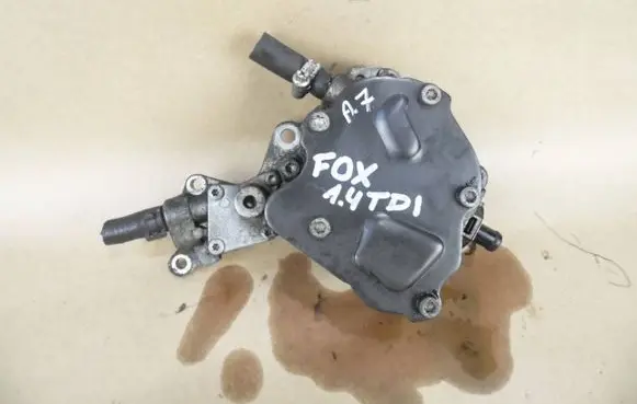 Volkswagen Fox Fuel injection high pressure pump 038145209N 070123A V100