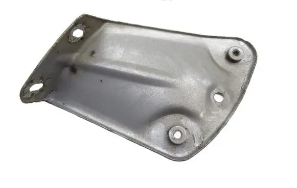 Skoda Yeti (5L) Fender mounting bracket 5L0821141