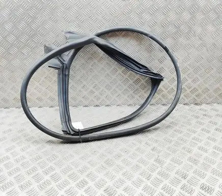 Aston Martin DBX Rubber seal rear door MY8320573AC