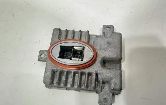 BMW 3 E90 E91 Headlight ballast module Xenon 7237647 W003T20071