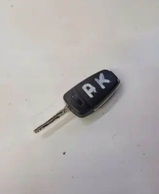 Audi A6 S6 C6 4F Ignition key/card 