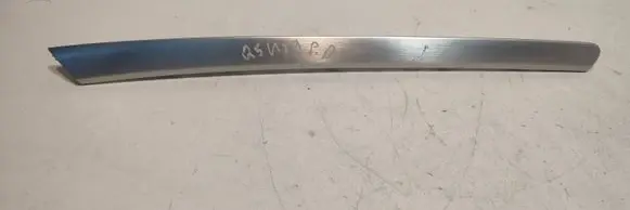 Audi A5 8T 8F Front door trim bar 8T0867410