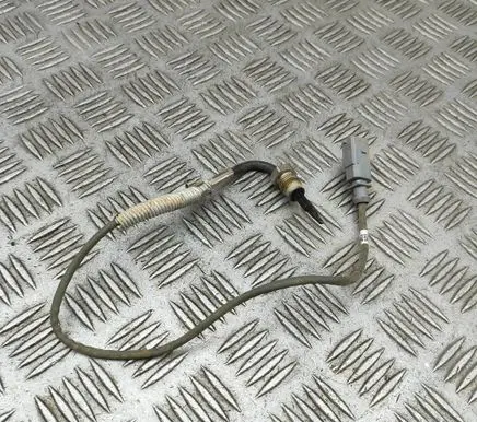 Audi Q3 F3 Oil temperature sensor 05L906088CA