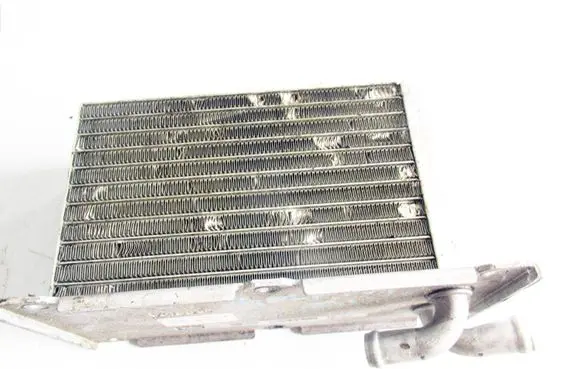 Volkswagen Golf IV Intercooler radiator 03C145749B
