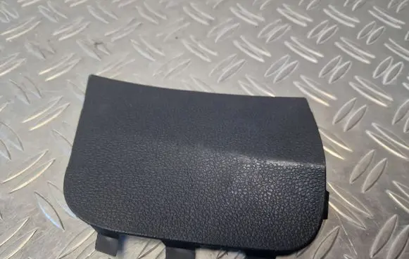 Volkswagen PASSAT B8 Tailgate/boot lid cover trim 3G9867747