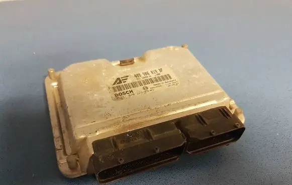Ford Galaxy Engine control unit/module 038906019BF 28SA4559 0281010221