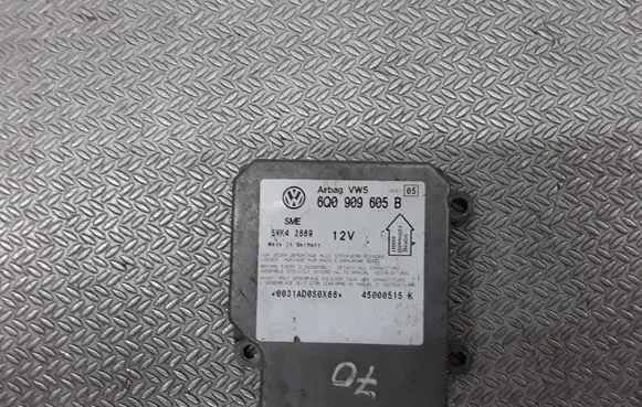 Volkswagen PASSAT B5.5 Airbag control unit/module 6Q0909605B