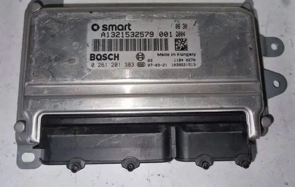 Smart ForTwo II Engine control unit/module 0261201383 A1321532579 1039S21513