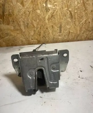 Mercedes-Benz ML W163 Tailgate/trunk/boot lock/catch/latch A1637400235
