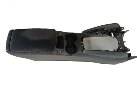 Nissan Qashqai Center console 