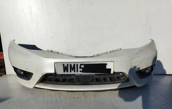 Nissan Pulsar Front bumper
