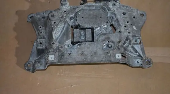 Porsche Cayenne (9Y0 9Y3) Gearbox mount
