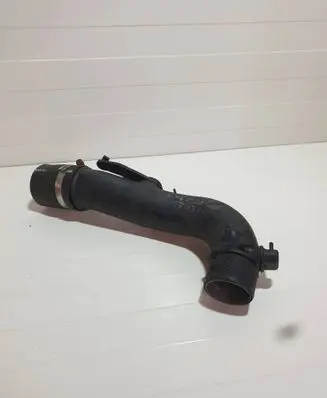 Intercooler hose/pipe