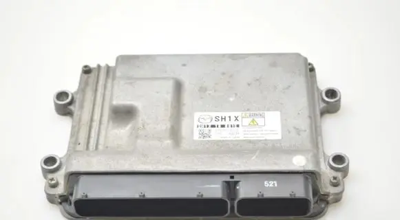Mazda 6 Engine control unit/module SH1X18881E