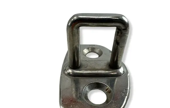 Audi RS4 B7 Front door lock loop/hook striker 8E0837033