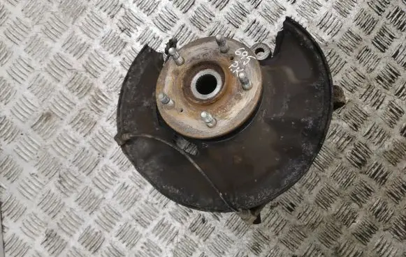 Honda CR-V Front wheel hub