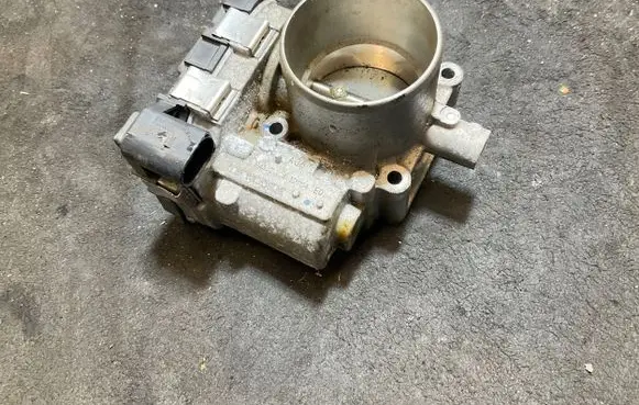 Audi A3 8Y Throttle body valve 03F133062E 2413041204