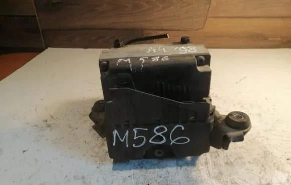 Audi A4 S4 B5 8D ABS Pump 8D0614111