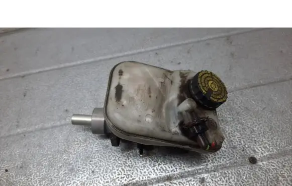 Peugeot Partner Master brake cylinder