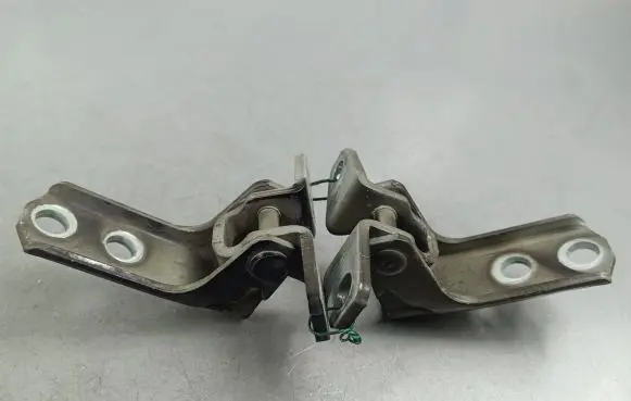 Mitsubishi Outlander Front door hinge set 