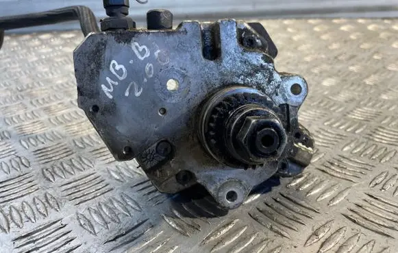 Mercedes-Benz B W245 Fuel injection high pressure pump A6400700701 0445010120