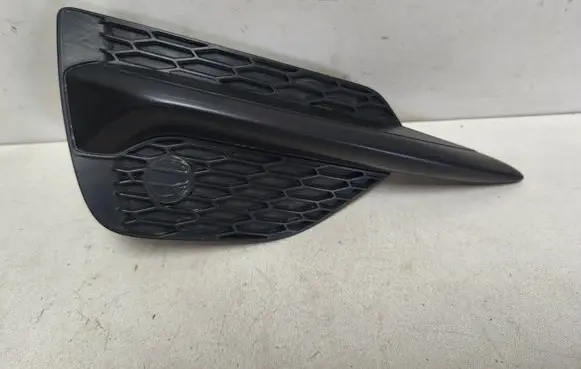 Nissan Qashqai Front bumper lower grill 62257HV10A
