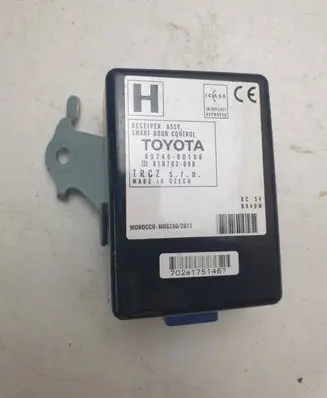 Toyota Yaris Door control unit/module 89740-0d100 61B702000