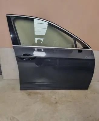 Volkswagen PASSAT B8 Front door