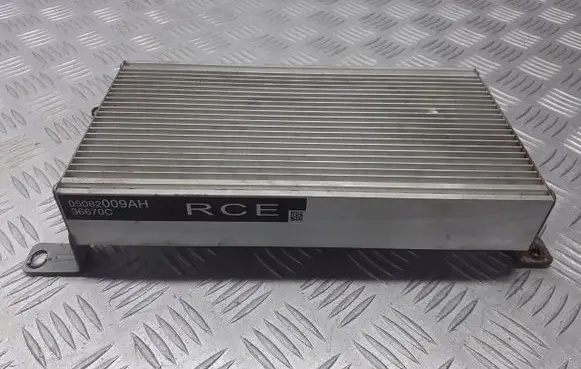 Chrysler Pacifica Sound amplifier 05082009AH