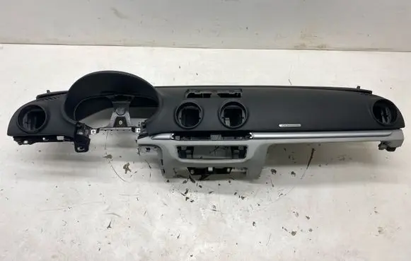 Audi A3 S3 8V Dashboard 8V1857067A