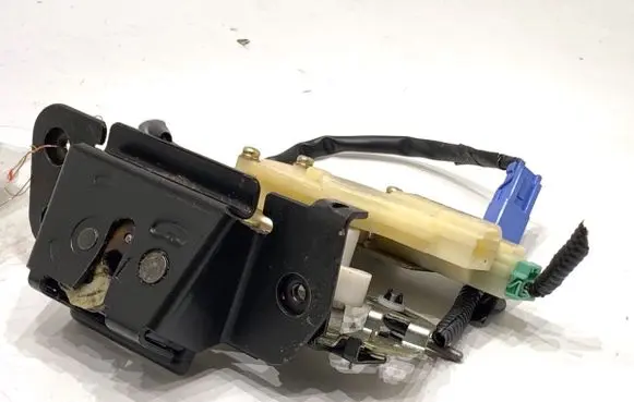 Honda Jazz Tailgate exterior lock 