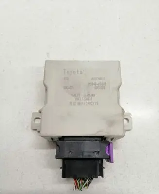 Toyota Avensis T250 Window wiper relay 8594005040