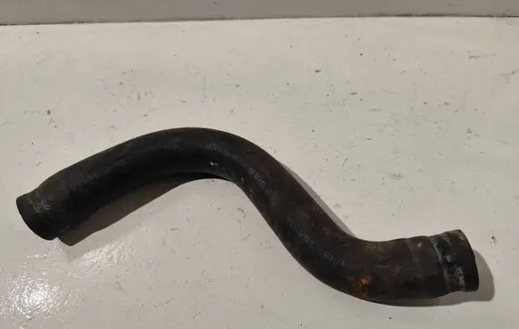 Volvo S40, V40 Engine coolant pipe/hose 30864031