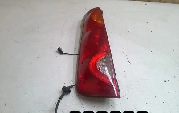 Nissan Note (E11) Rear/tail lights