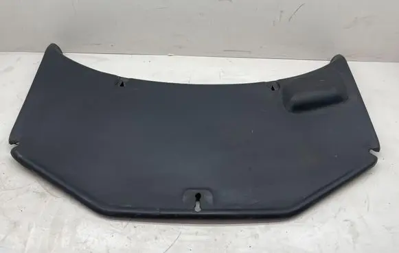 Mitsubishi 3000 GT Tailgate/boot lid cover trim MB645128 9224 9224645128