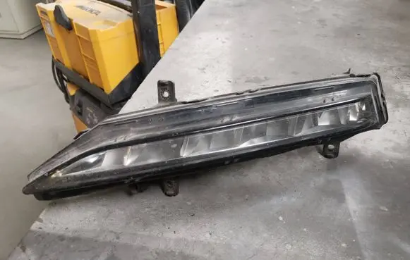 Skoda Superb B8 (3V) Front fog light 3V0941699B 90150336