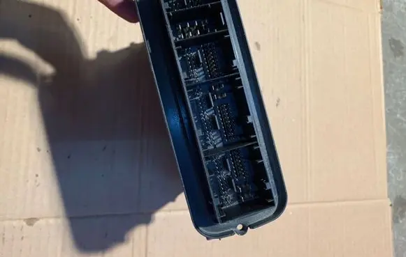 BMW 5 F10 F11 Engine control unit/module 8511387