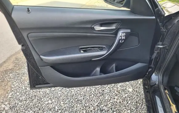 BMW 1 F20 F21 Front door card panel trim