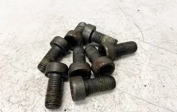 Nuts/bolts