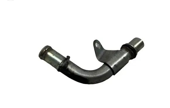 Toyota RAV 4 (XA40) Engine coolant pipe/hose