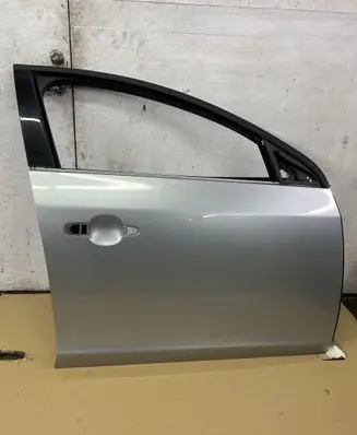 Volvo V60 Front door