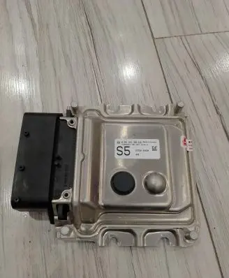 Infiniti Q50 Engine control unit/module ECU 0281031369
