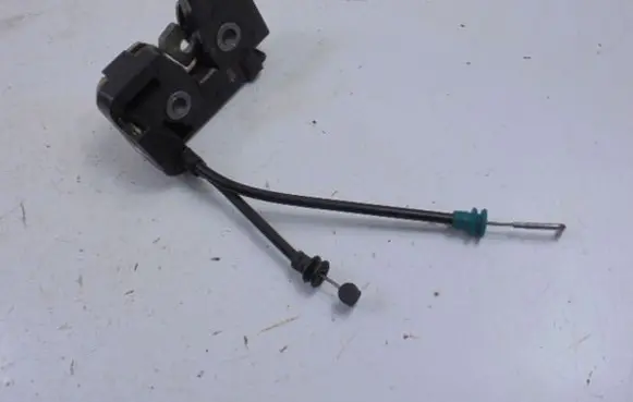 Ford Ka Tailgate/trunk/boot lock/catch/latch XS51B43102AC