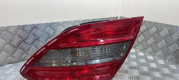 Mercedes-Benz C W204 Rear/tail lights 2049068602
