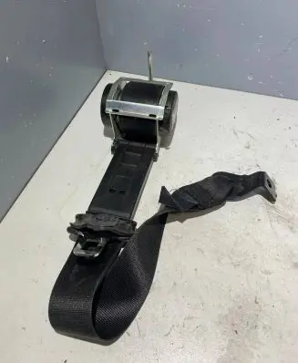 Opel Astra H Front seatbelt 13242308