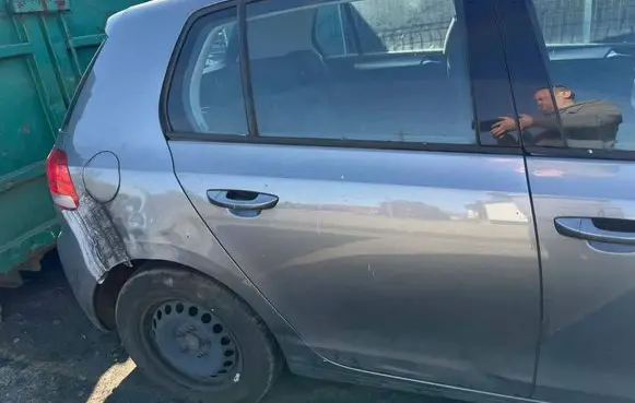 Volkswagen Golf VI Rear quarter panel LA7T