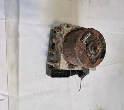 Renault Clio III ABS Pump 476605492R