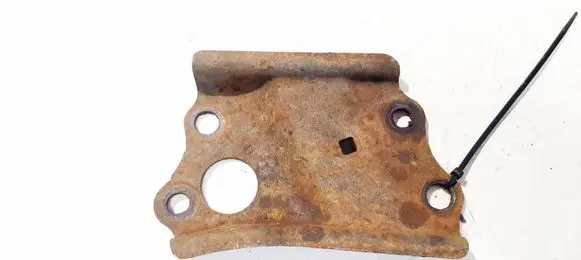 Toyota Avensis T270 Bracket in trunk/boot 